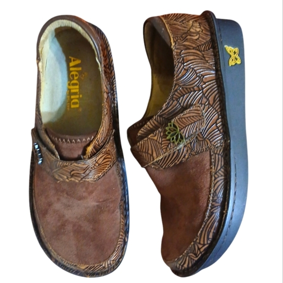 Alegria Engraved Brown Suede Mule Clogs Women's size 6 - Picture 1 of 13